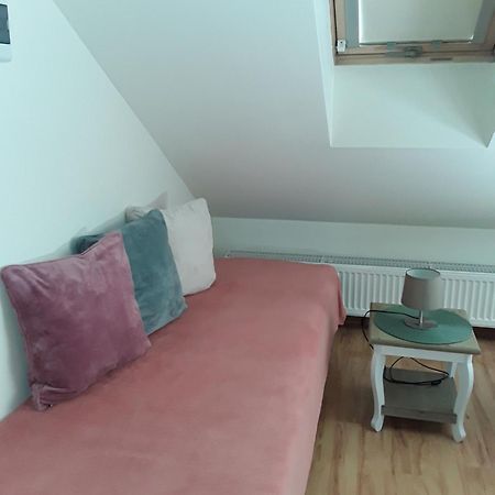 Apartament Tina Dzierżoniów Exteriör bild